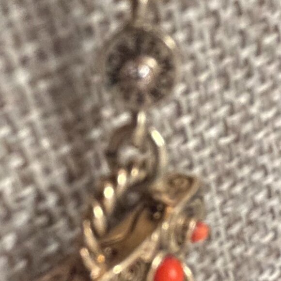 MONET triple strand goldtone necklace with brown & cream beads - Picture 6 of 6